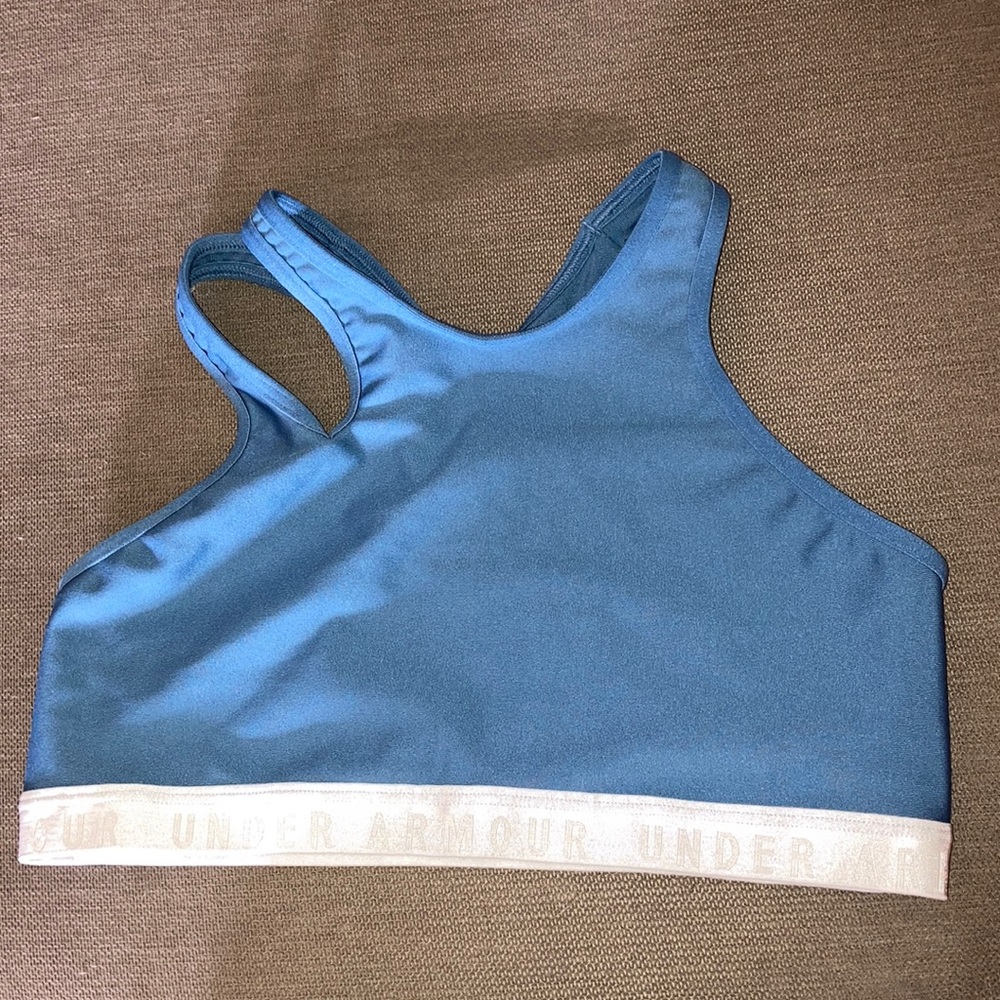 Women’s sports bra